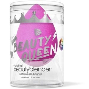 Beautyblender Limited Edition Beauty Queen Sponge with ‘Crystal Nest’ St…